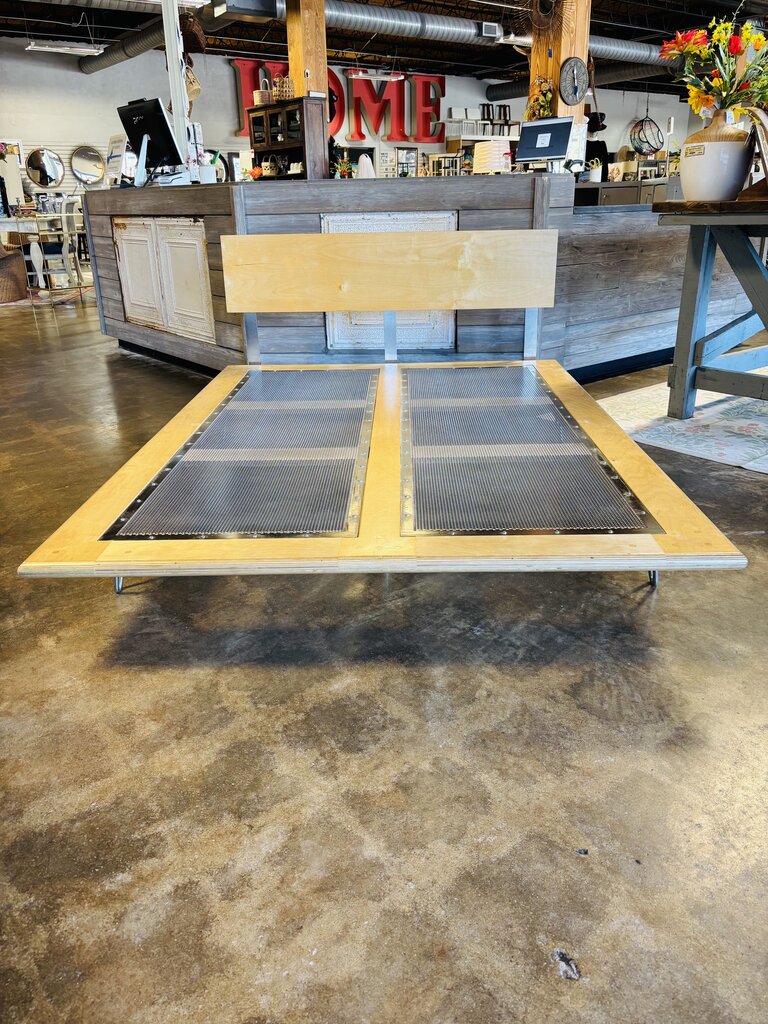 Modernica Case Study Full V-Leg Bed