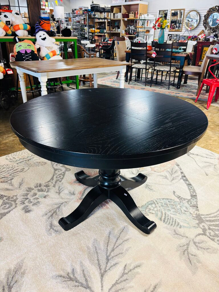 Avalon Round Dining Table & Leaf