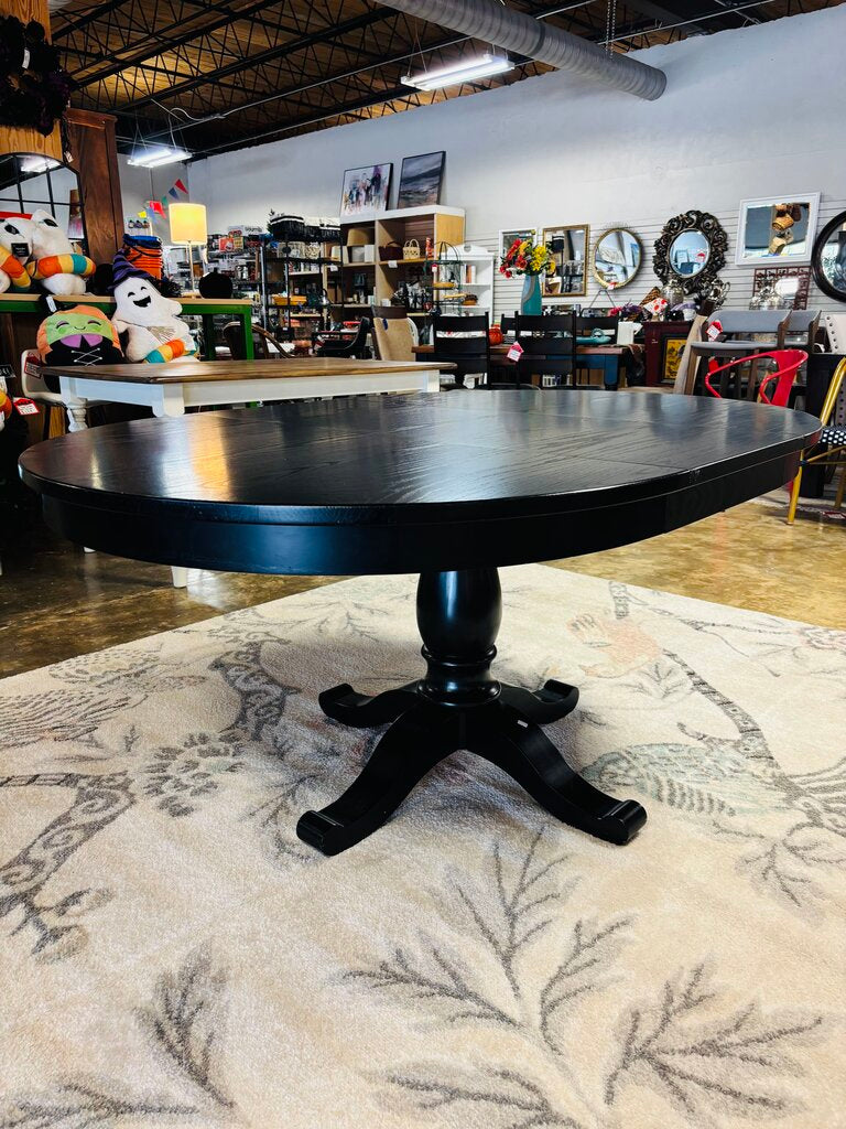 Avalon Round Dining Table & Leaf