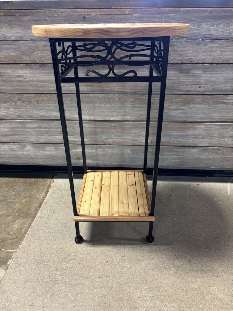 Round Top Metal Accent Table 17"R 29"H