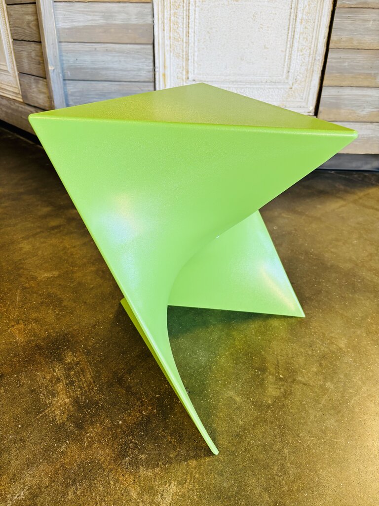 Leisure Mod Geometric Molded End Table