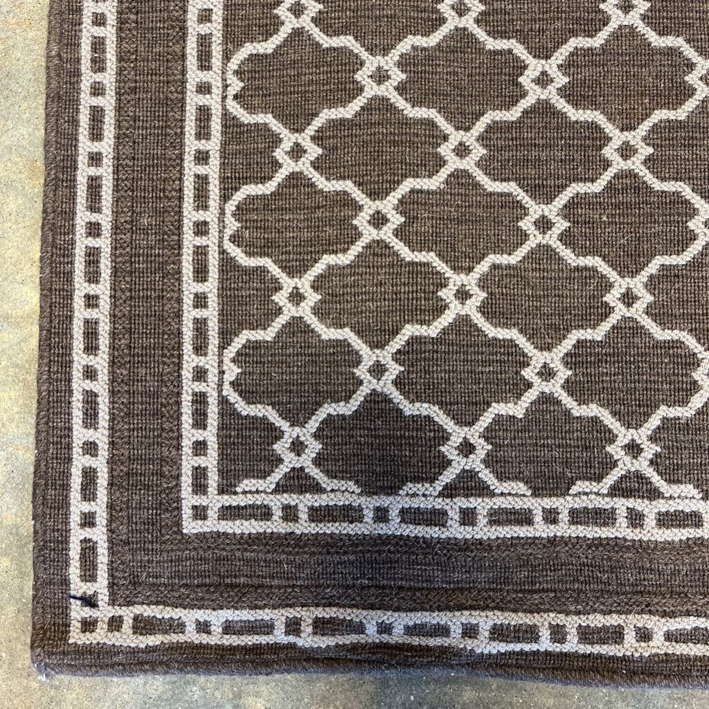 Area Rug 5x8