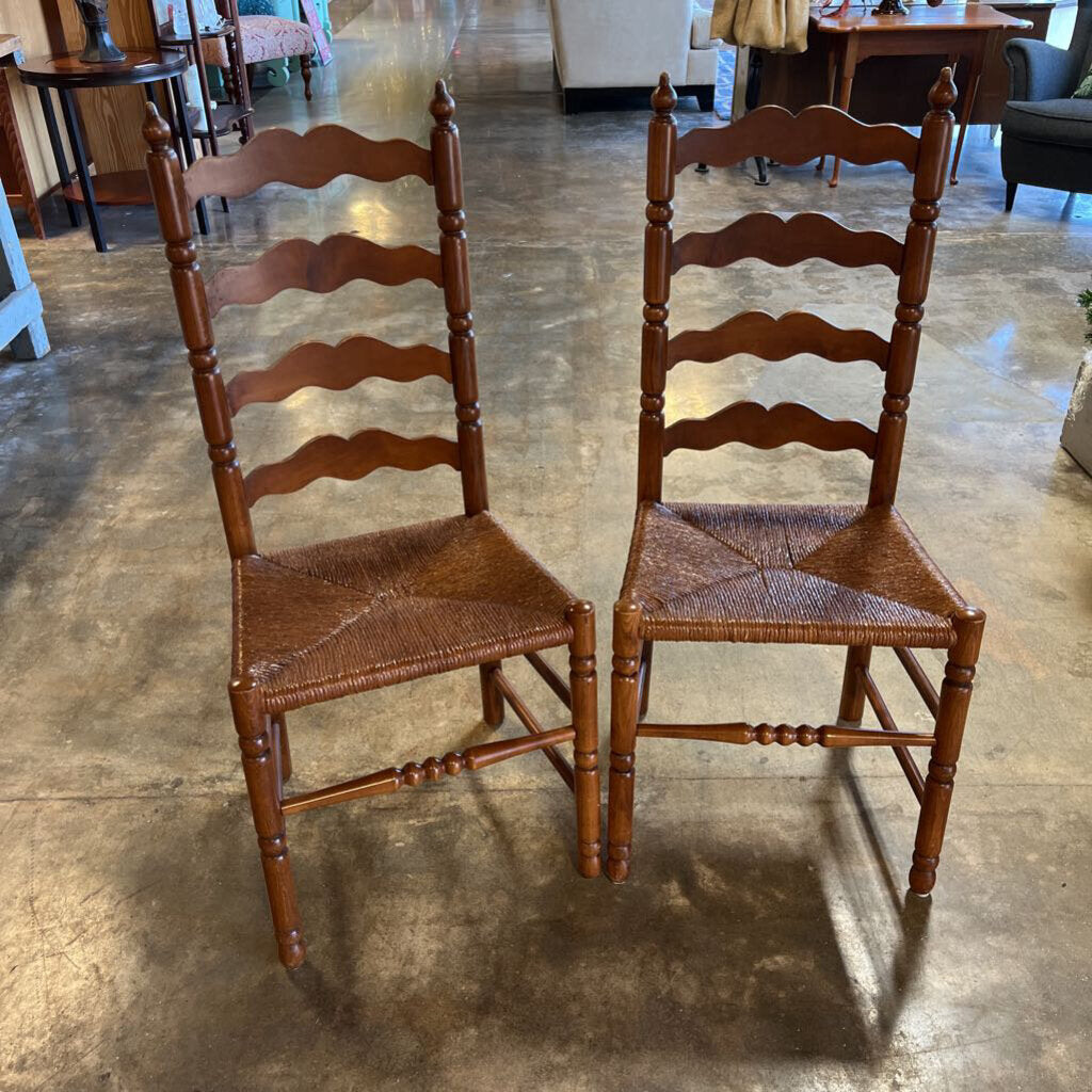 Set of 2 Vintage Ladder Back Chairs