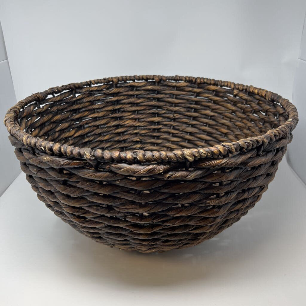 Large Round Basket 20" W x 10" T