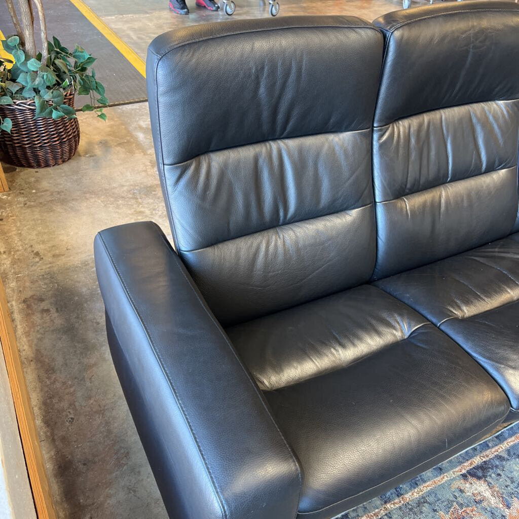 Leather Triple Recliner Stressless Sofa 77x30