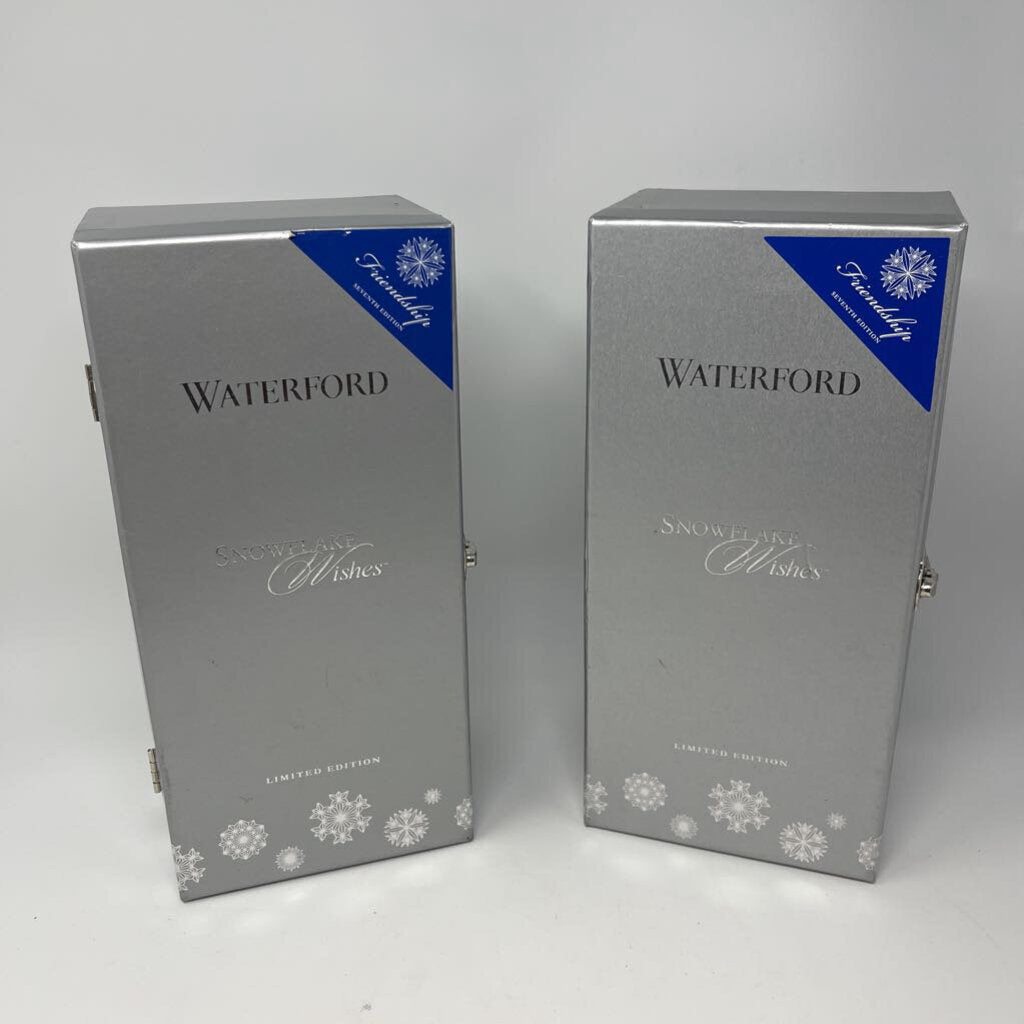 Set of 2 Waterford Crystal Champagne Flutes in Box