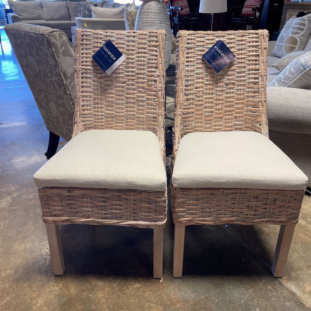 NEW Set 2 Rattan w/ Cushion