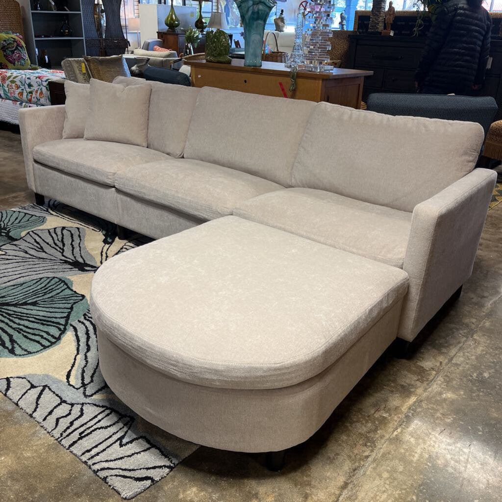 107.87" New Sectional w/ Ottoman