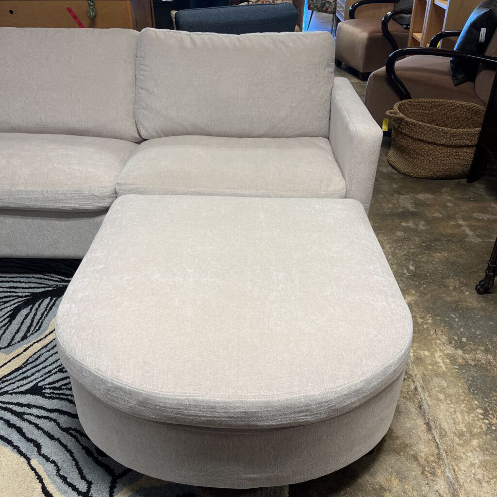 107.87" New Sectional w/ Ottoman