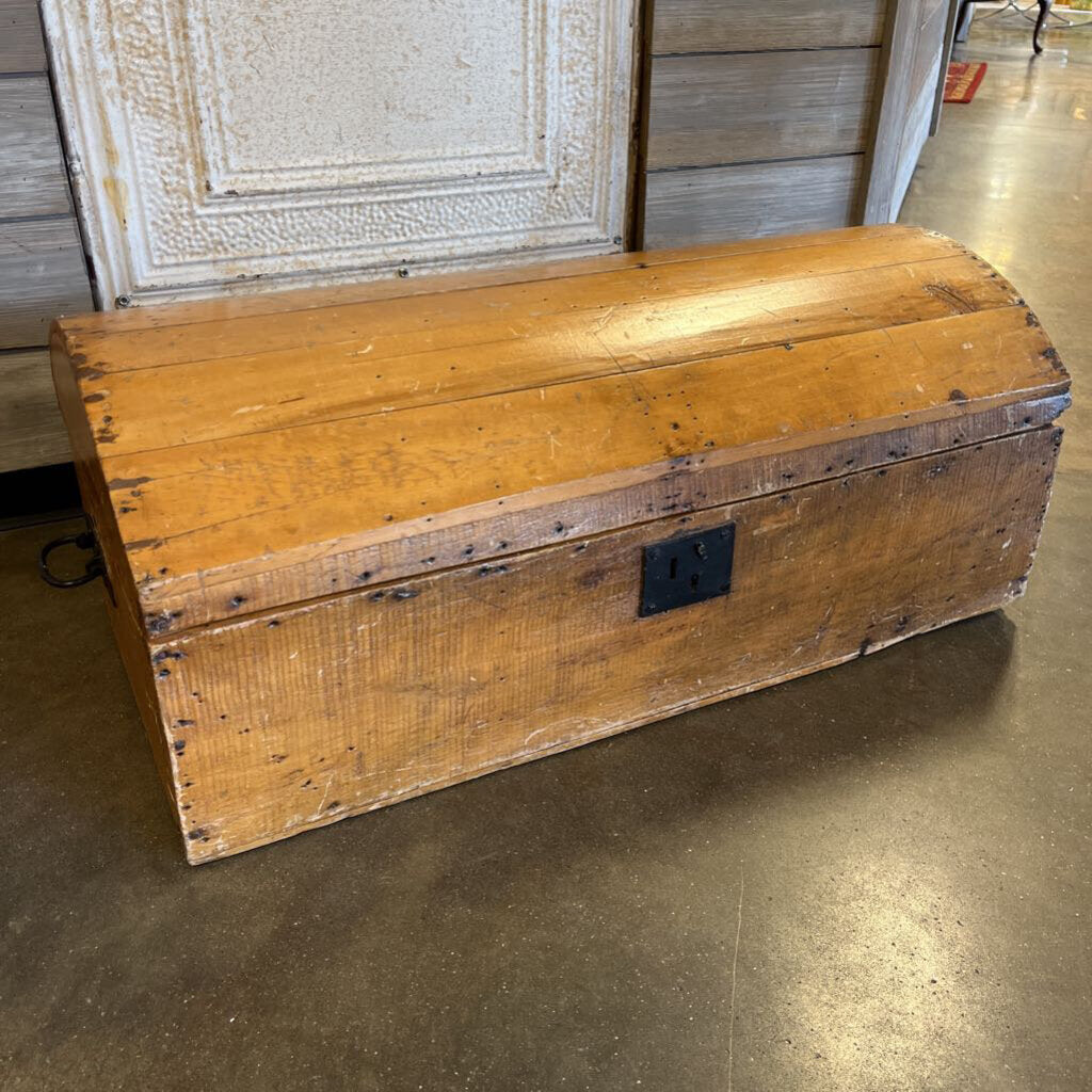 Vintage Wood Dome Top Trunk 31.75 X 16.25 X 13.25