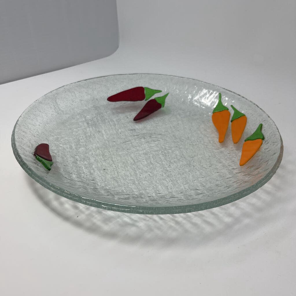 Glass serving bowl w/ peppers