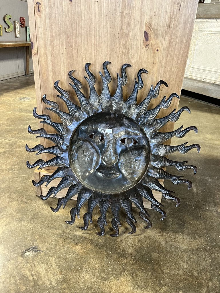 Hanging Metal Sun Deco