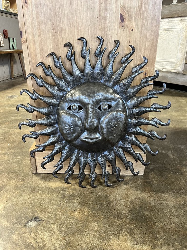 Hanging Metal Sun Deco