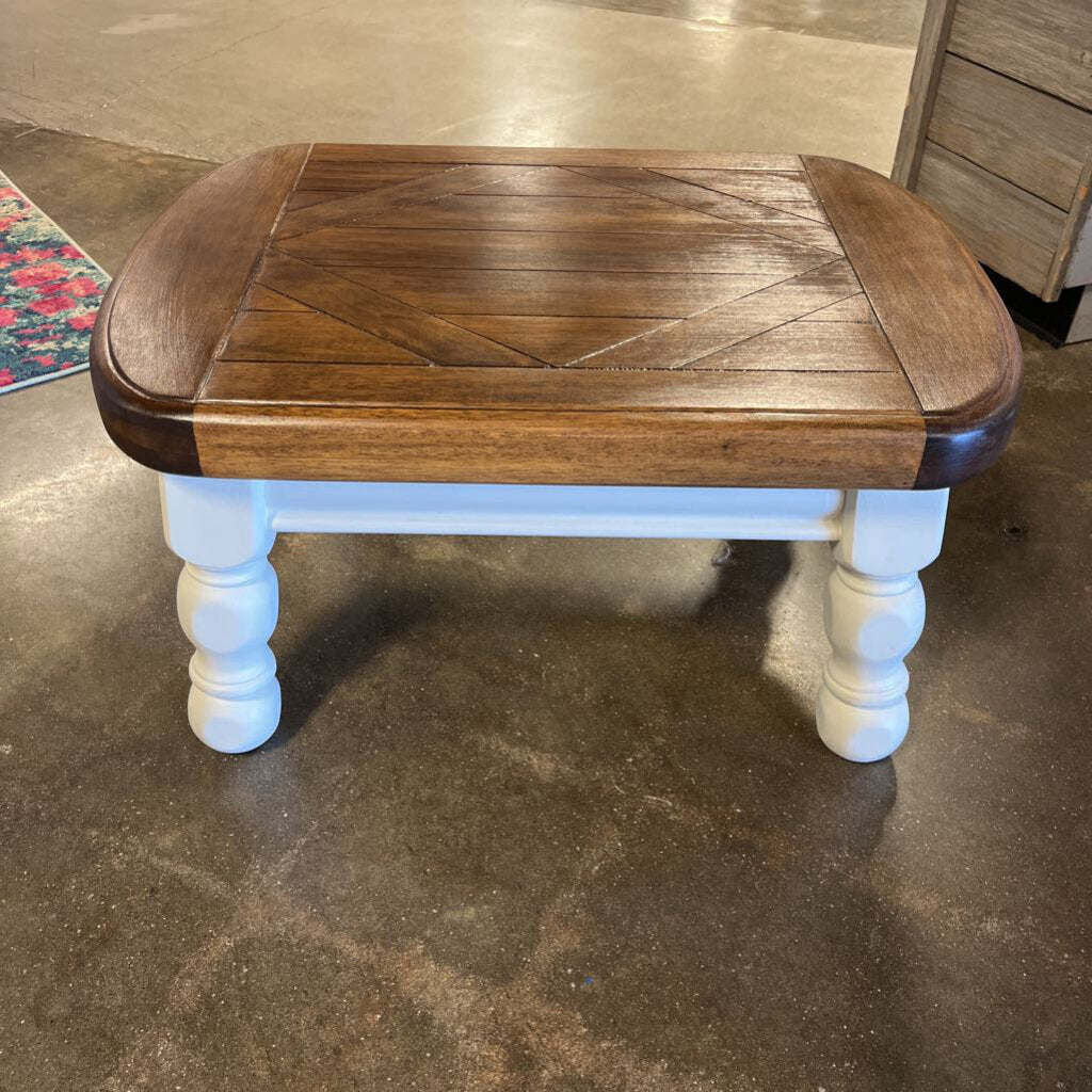 Painted End Table 29 X 21 X 14.75