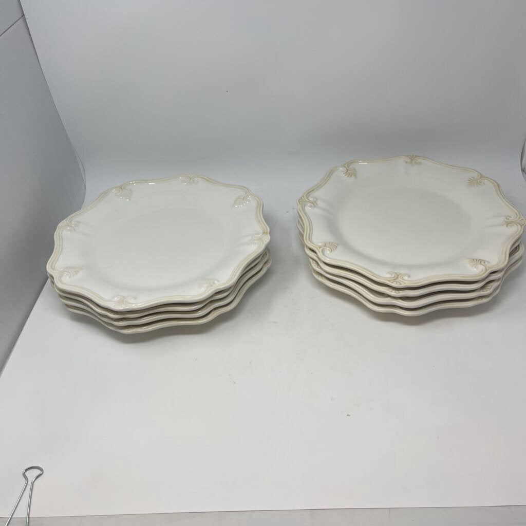 Butlers Pantry Set of 8 Dinner Plates
