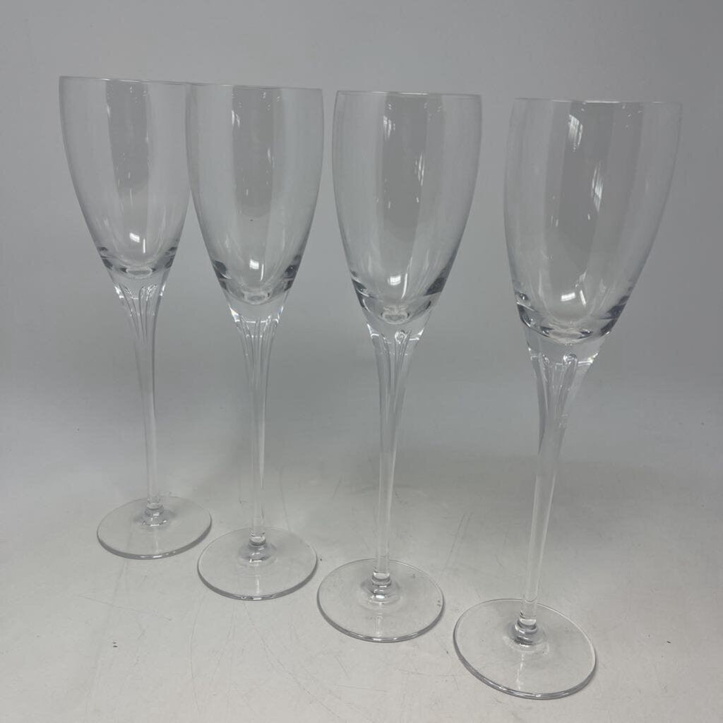 Set of 4 Long Stem Wine Glasses