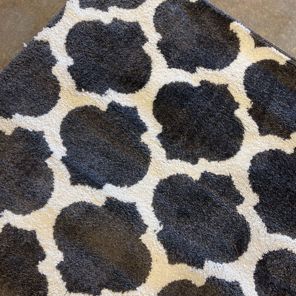 Trellis Shag 8x10