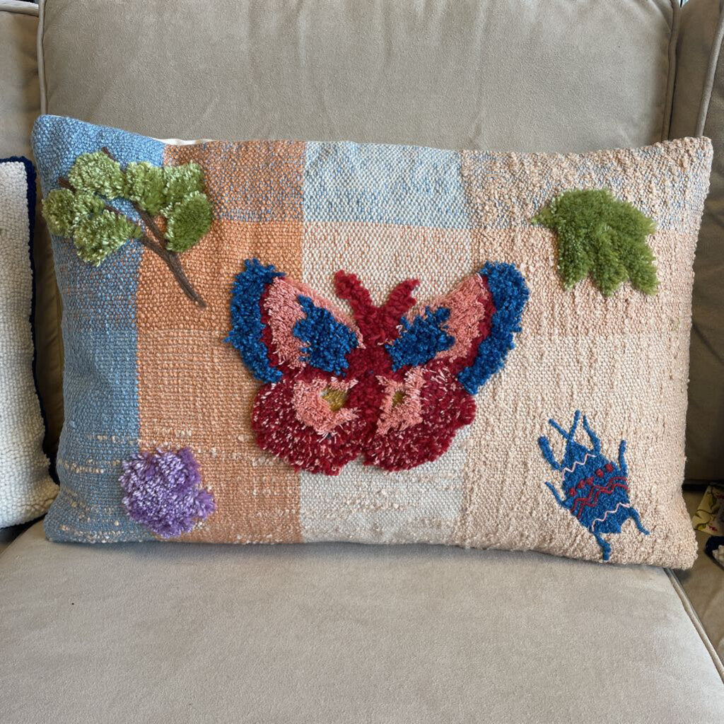 24" Rec In/Outdoor Woven Pillow