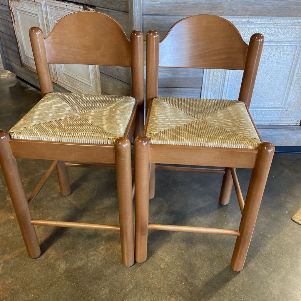 Set of 2 Counter Height Barstools Rush Bottom