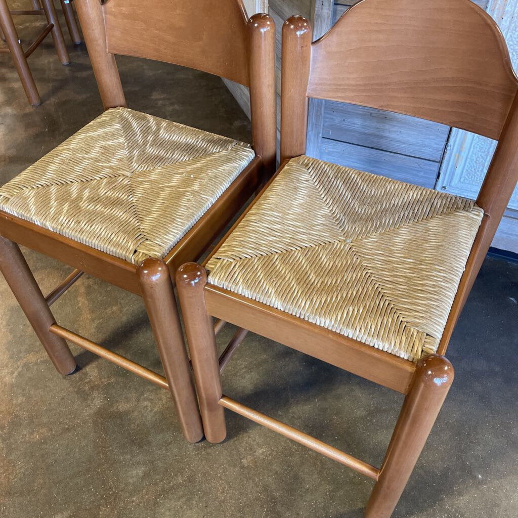 Set of 2 Counter Height Barstools Rush Bottom