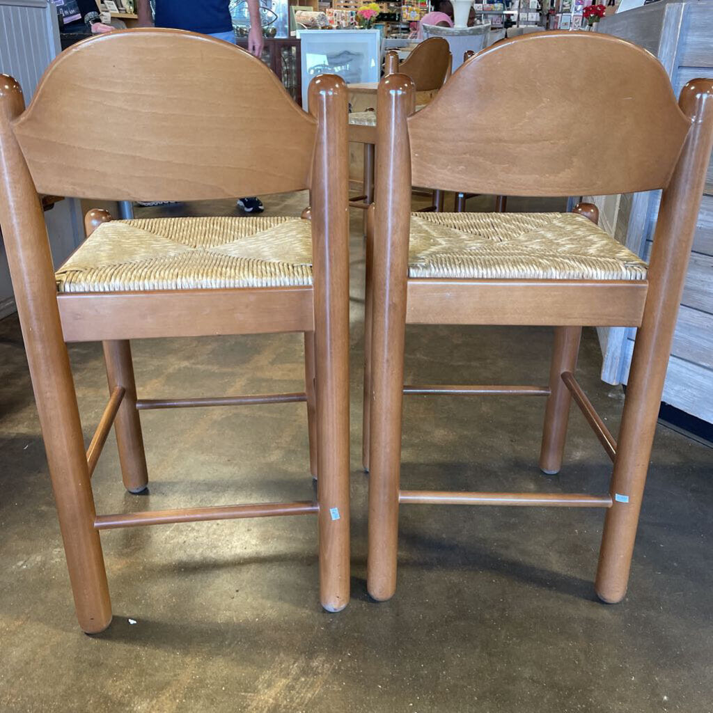 Set of 2 Counter Height Barstools Rush Bottom