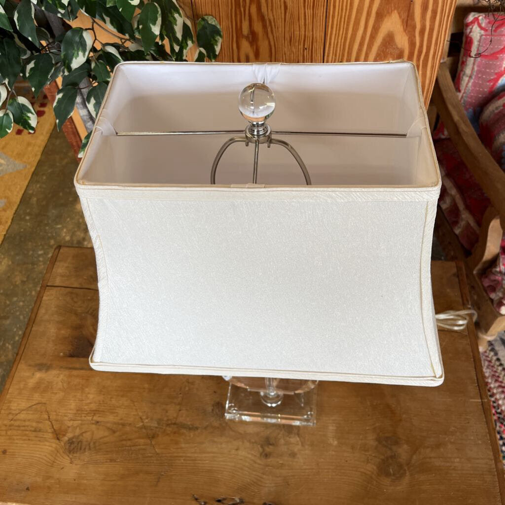 Glass/Crystal Urn Style Lamp