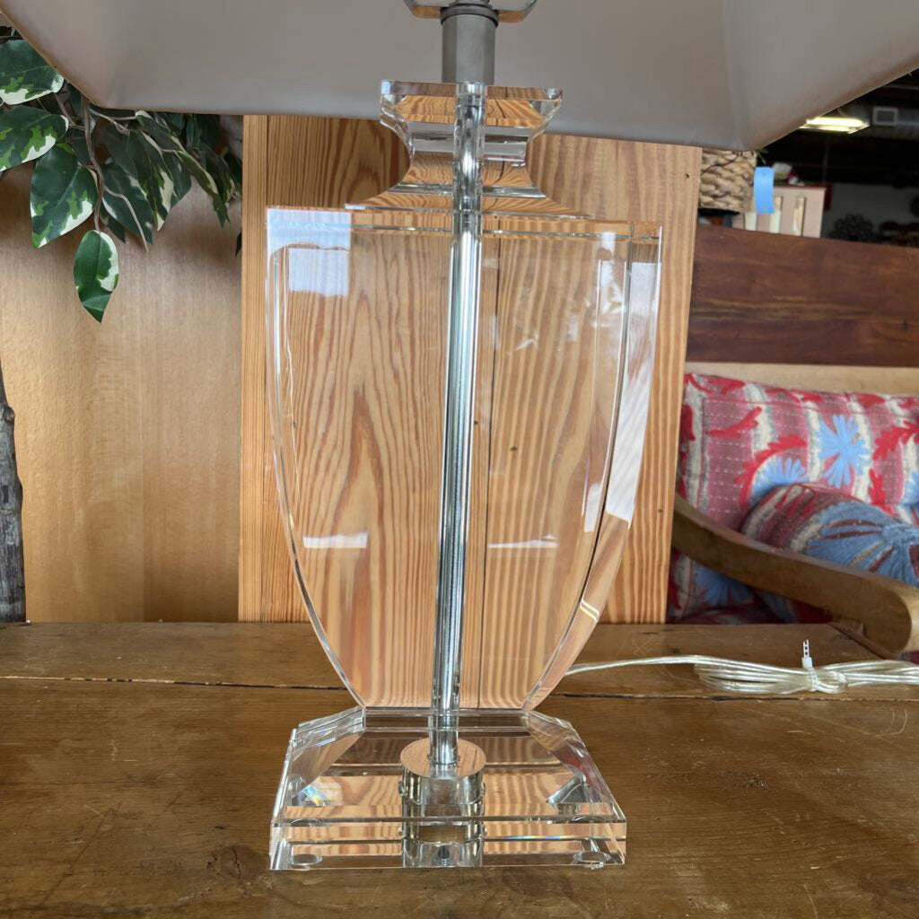 Glass/Crystal Urn Style Lamp