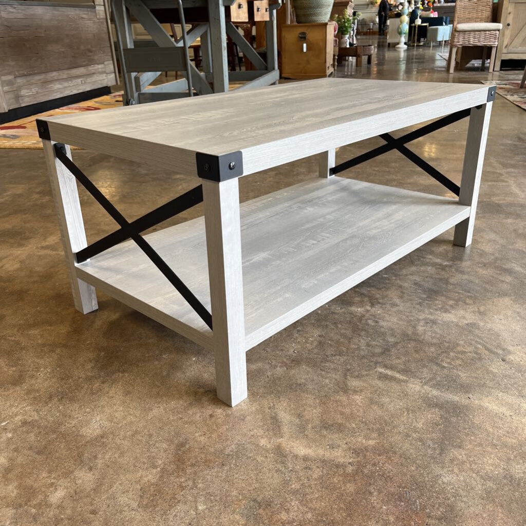 Laminate Coffee Table 40x18x22.5