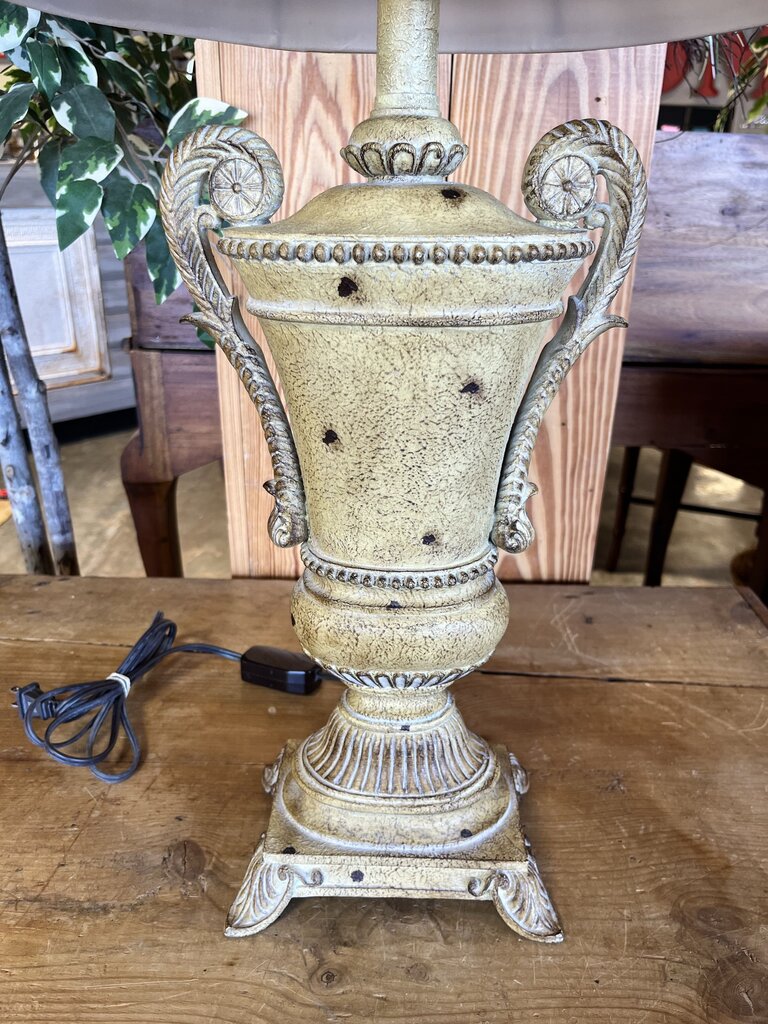 Urn Style Lamp