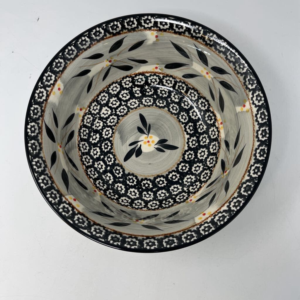 Round Serving Bowl