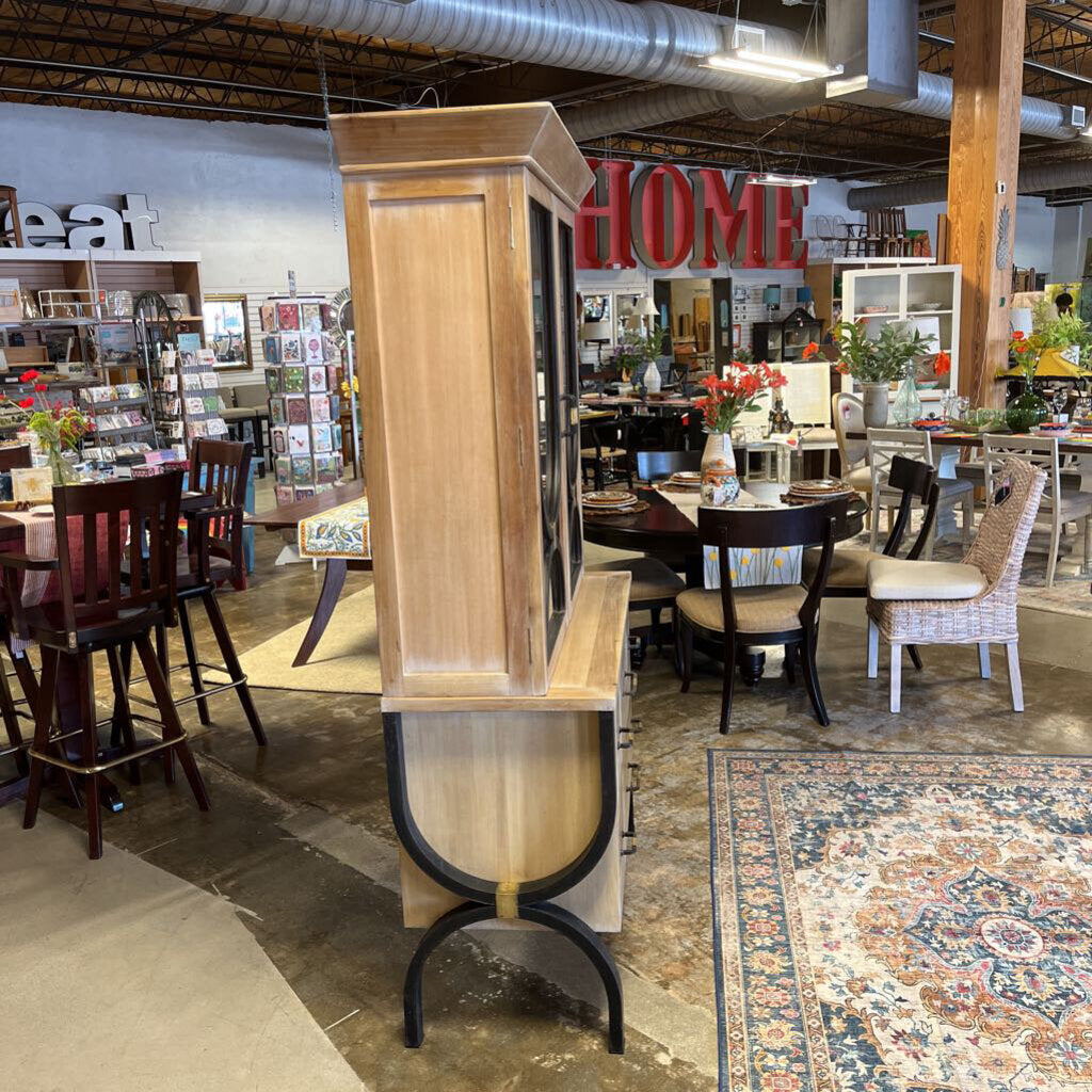 Dutchmans 2 Piece Modern Hutch