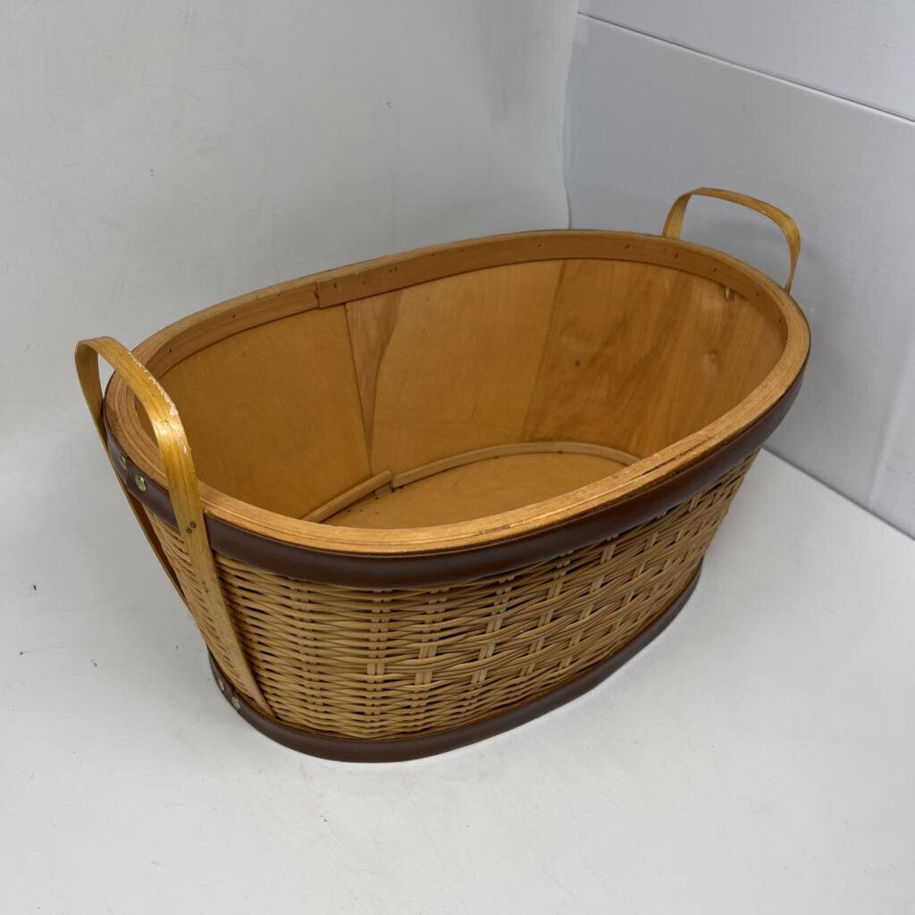 Oval Basket w/ Handles