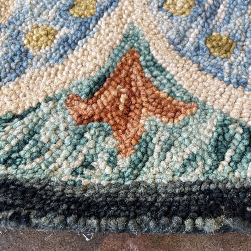Hand Tufted Wool 6 Foot Round Rug