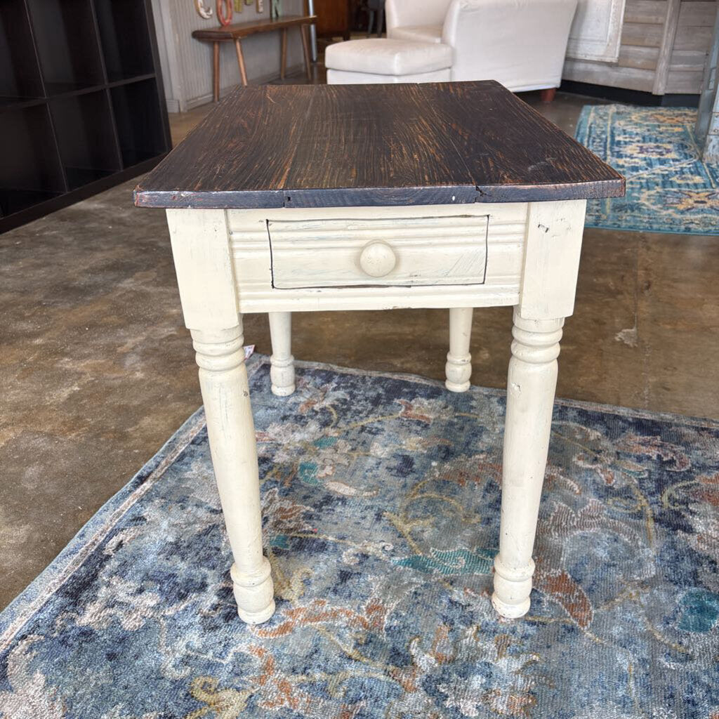 Painted End Table 18.5 X 28.5 X 24