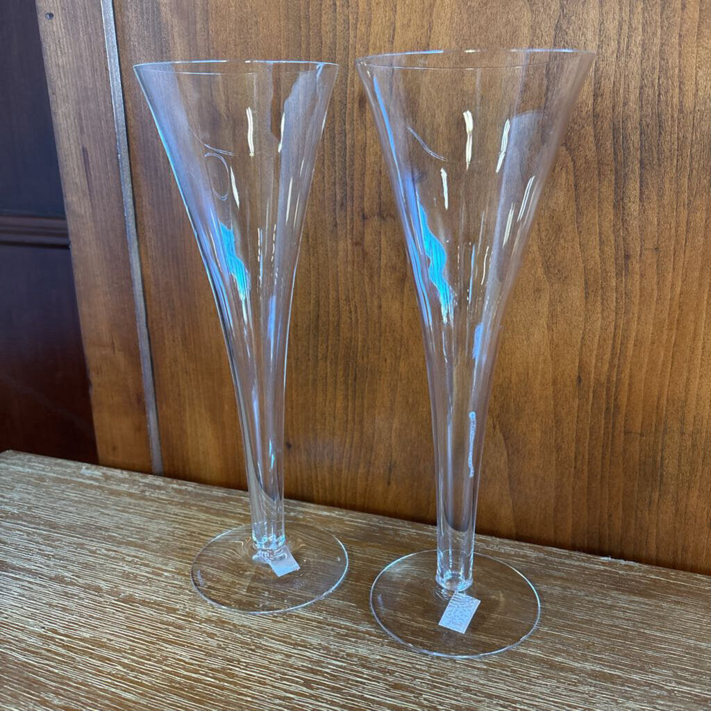 Tiffany Trumpet Stem Flutes Set 2