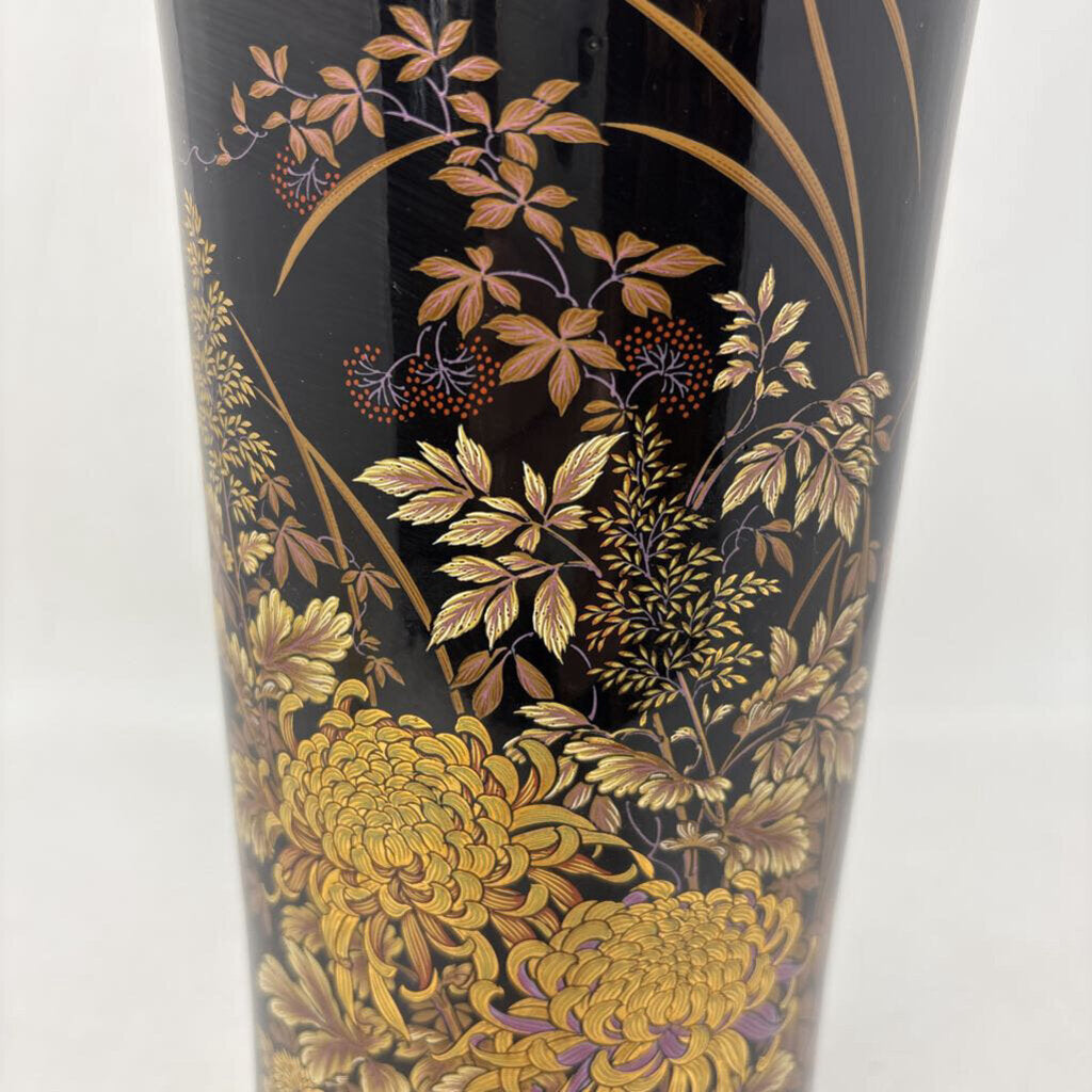 Vintage Japanese Chrysanthemum Vase