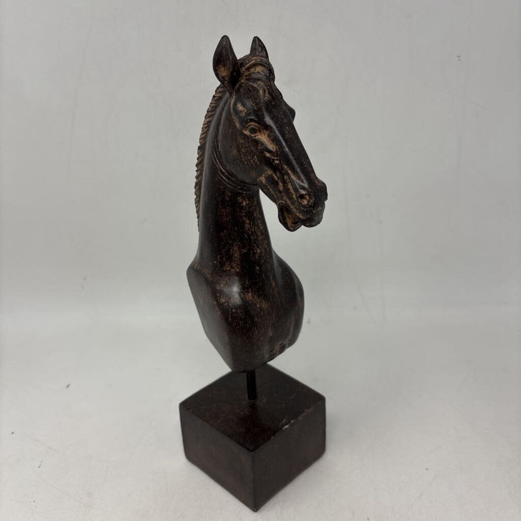 Horse Head Sculpture