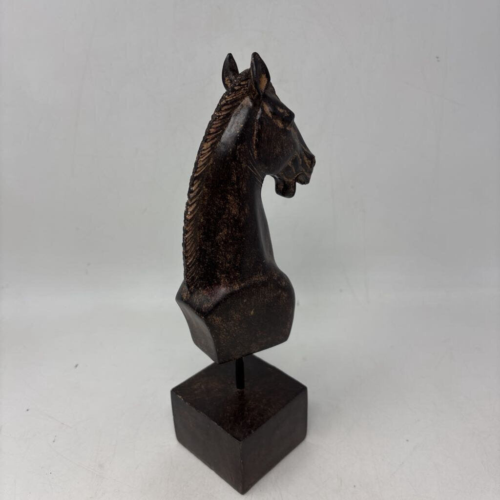 Horse Head Sculpture
