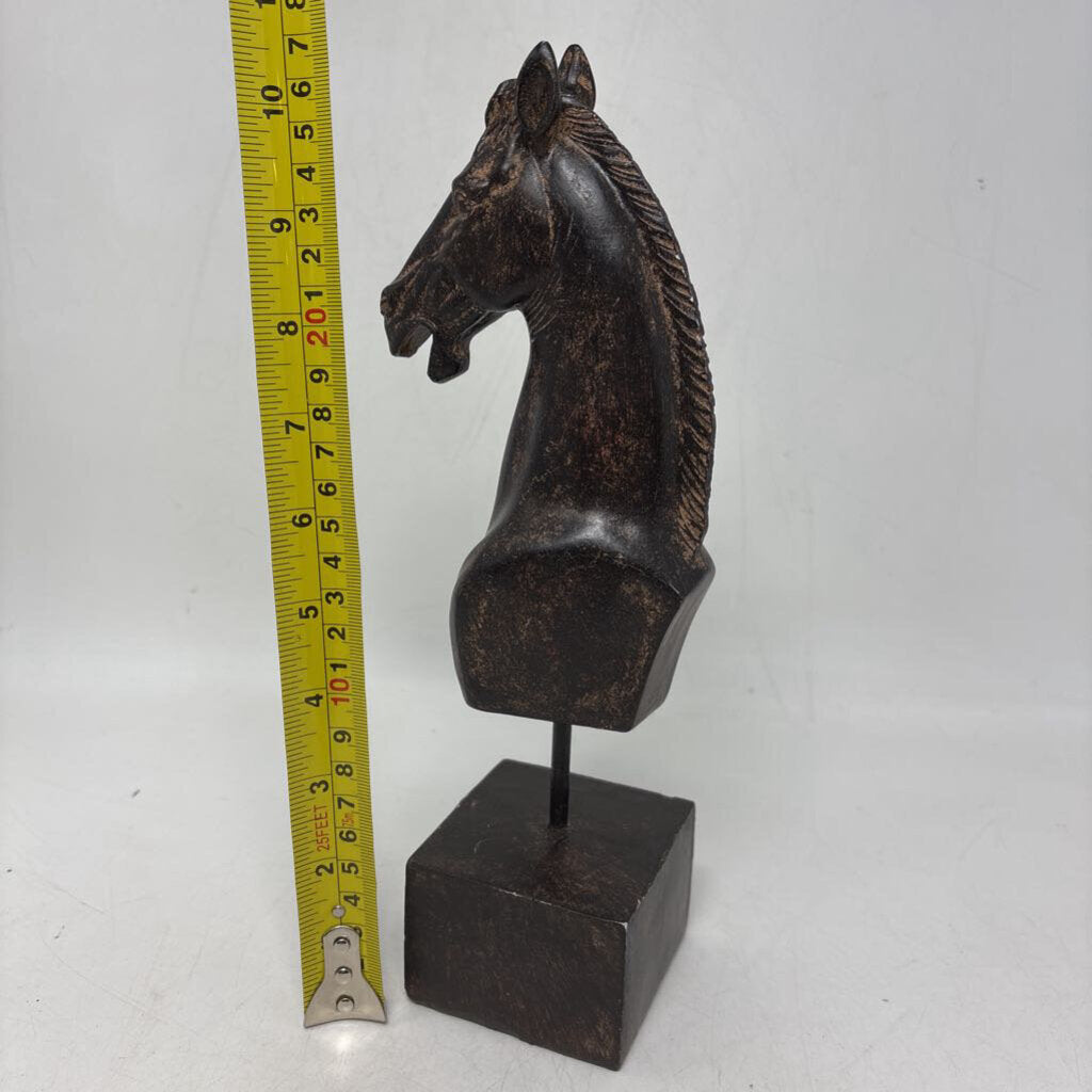Horse Head Sculpture