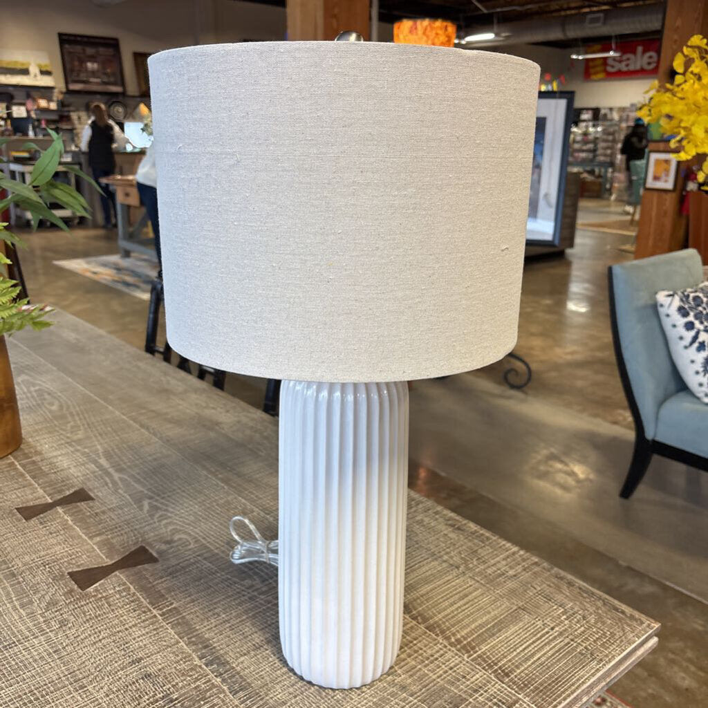Ceramic Ribbed base Lamp