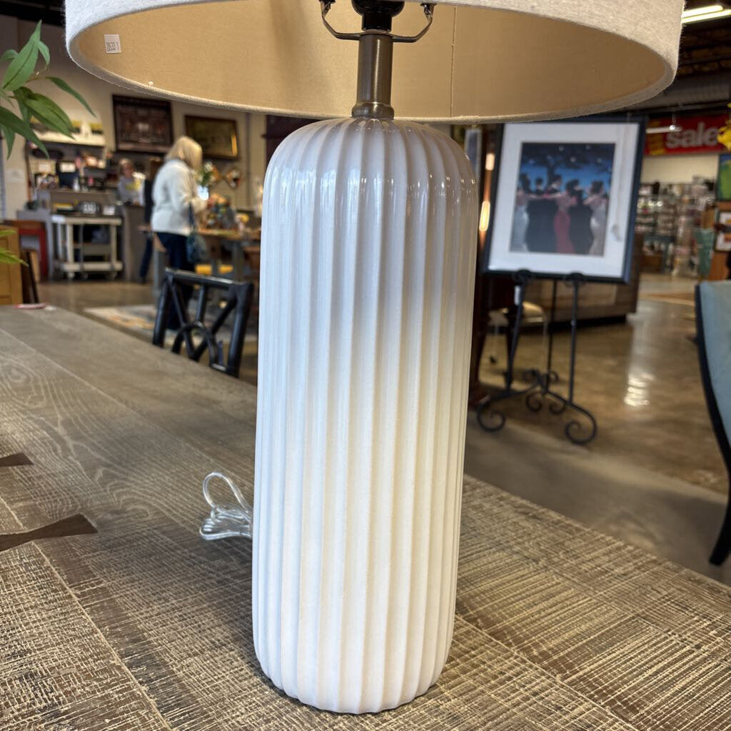 Ceramic Ribbed base Lamp
