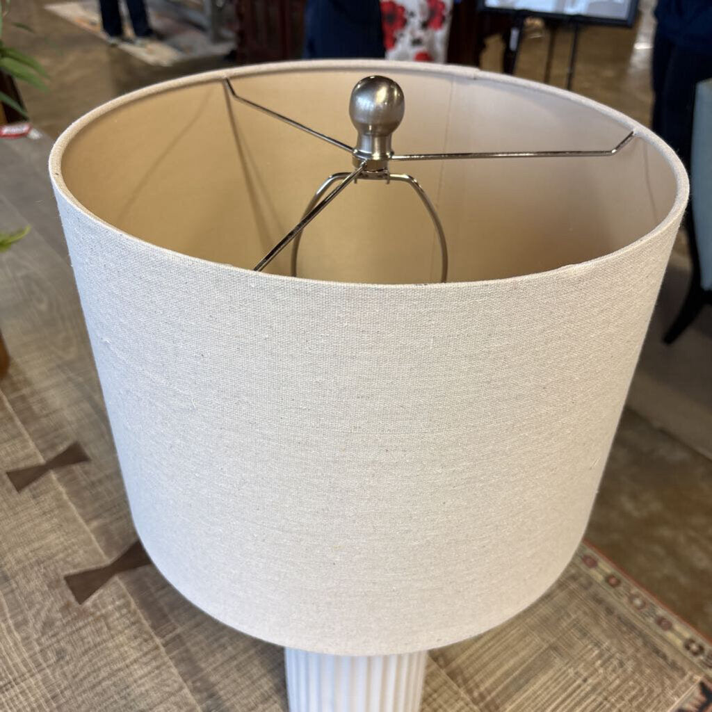 Ceramic Ribbed base Lamp