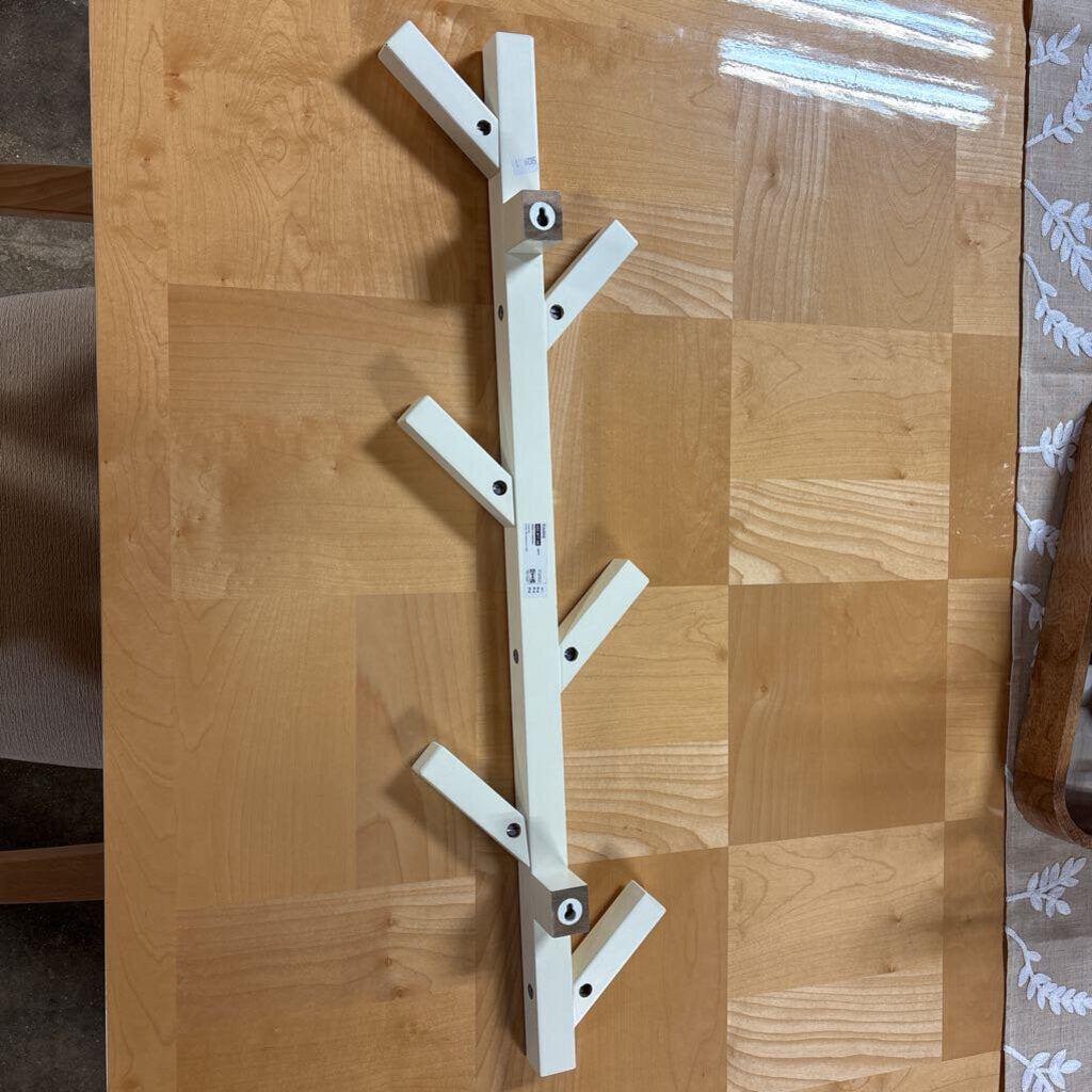 White Wood Hanging Tree TJUSIG