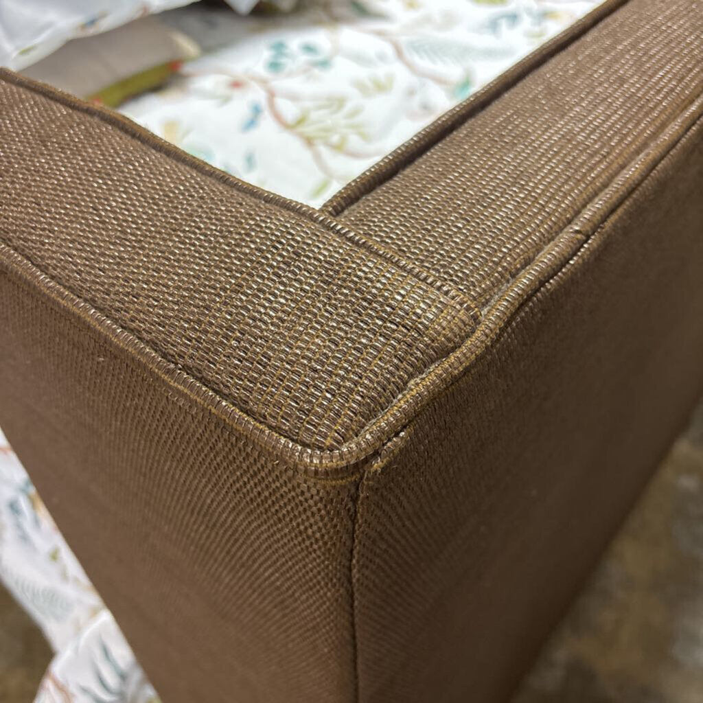 Queen Presido Platform Bed (RT $2800)