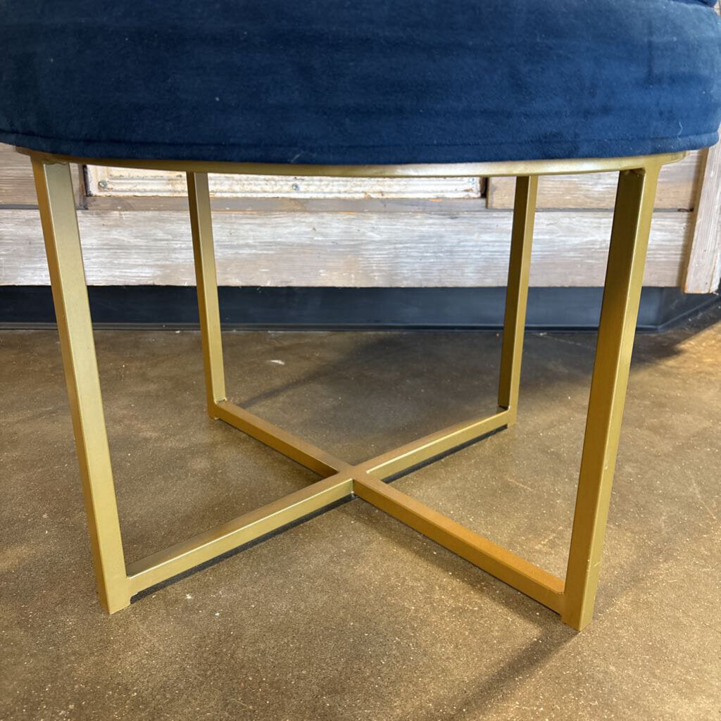 Round Velvet Button Ottoman/Bench 22"R 18"H