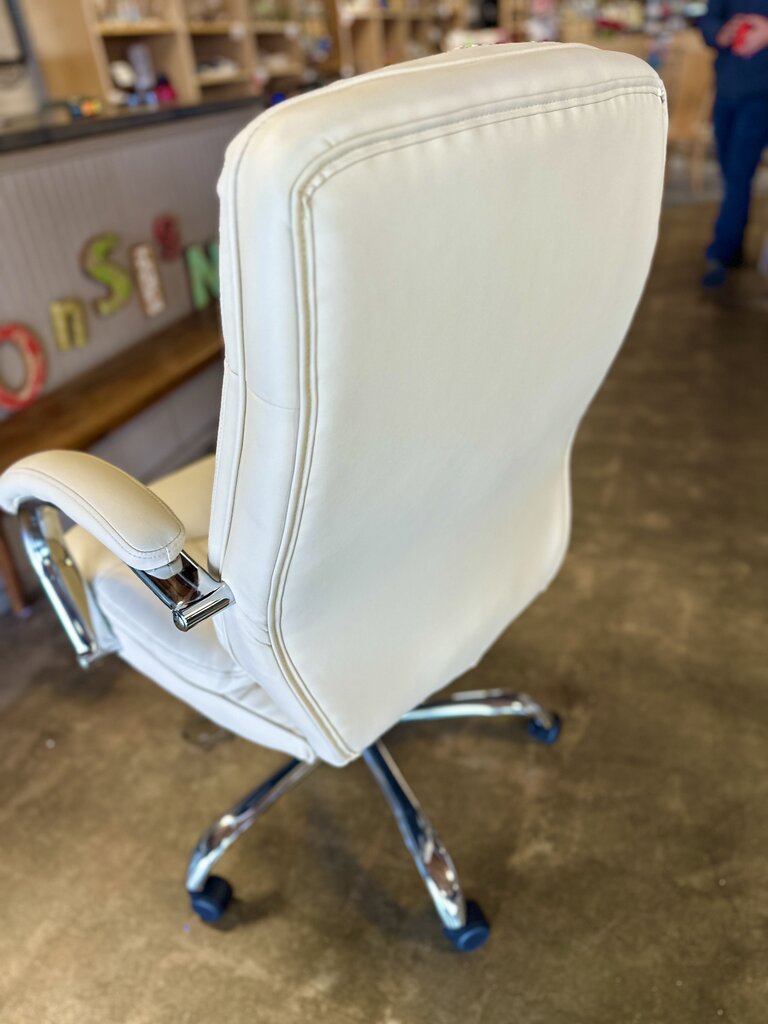 Performance Vinyl Office Chair on Casters