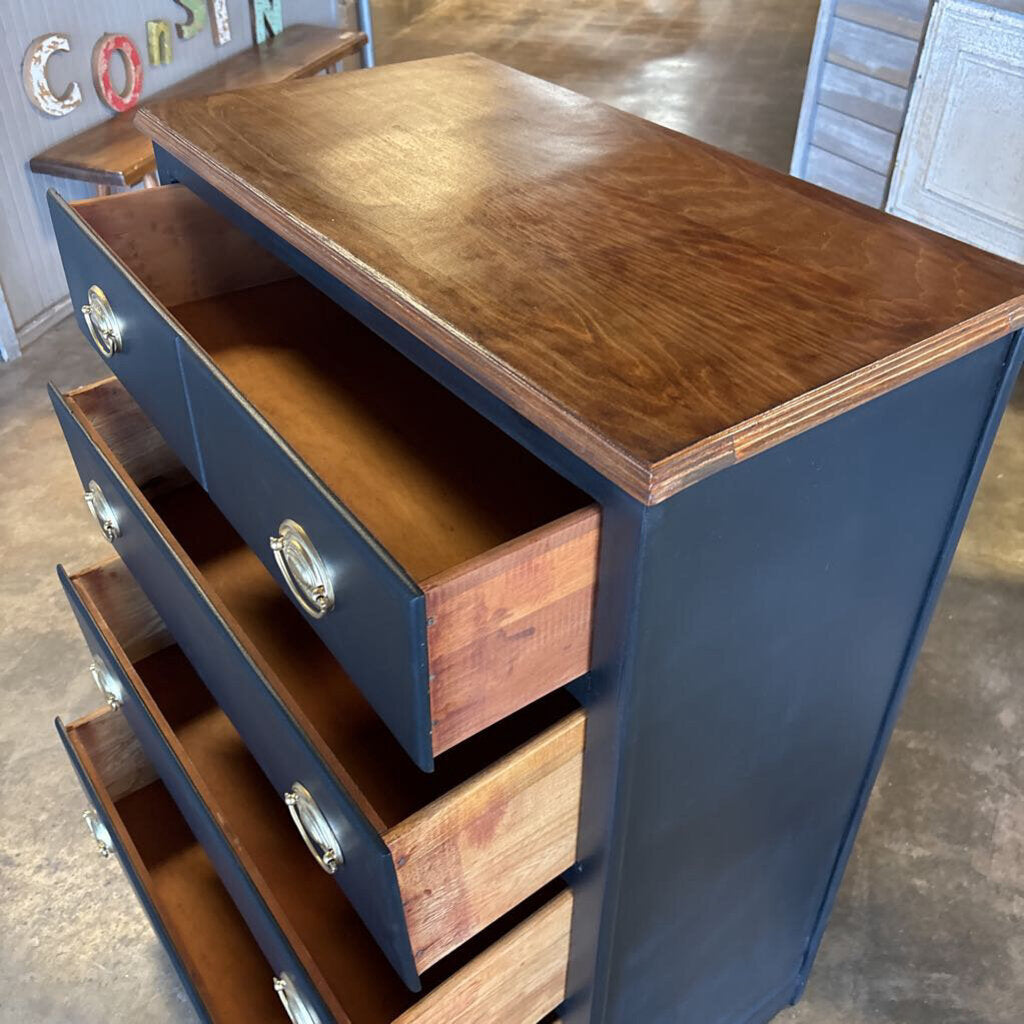 Painted 4 Drawer Chest 31.75 X 16.5 x 42.5