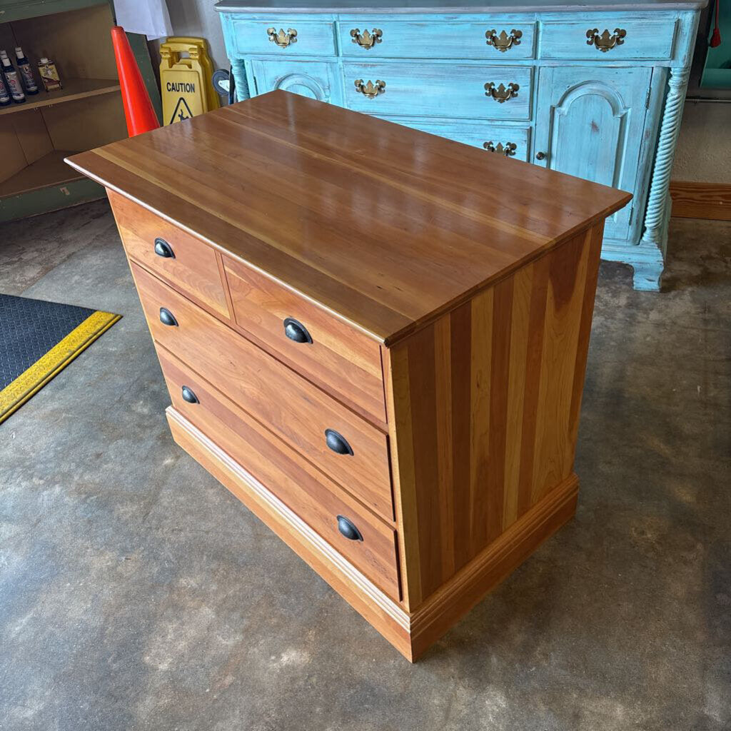 4 Drawer Wooden Dresser 41 X 23.25 X 33.5