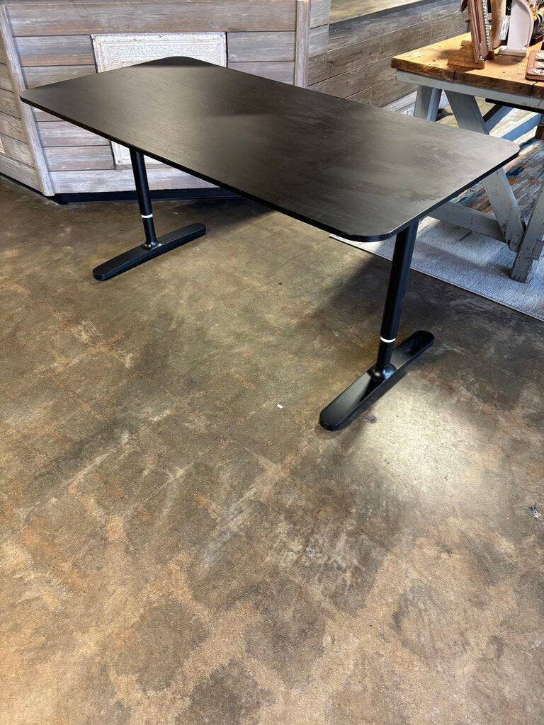 Manual Standing & Sitting Desk 63 x 31.5