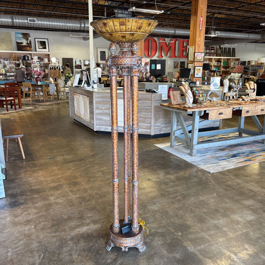 3 Column Lion Torthiere Floor Wood Lamp